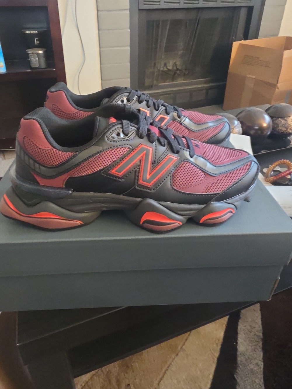 New Balance 9060 Athletic Shoes Abzorb Midsole U9060BLA Black Red Mens